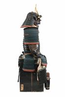 甲冑/鎧　鉄黒漆塗梅紋鋲留桶側胸腰取鳩胸二枚胴具足（BU-010125）-6
