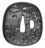 鍔　銘　梅忠（花押）　菊桐図鍔　(TU-010825)-1