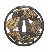 鍔　銘　埋忠宗武作　銀杏散冊子透鍔　(TU-021225)-1