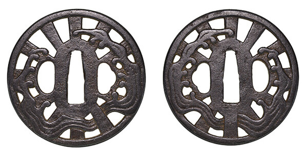 鍔 無銘 伝二子山則亮 波車透かし図鍔 日本刀剣保存会鑑定書