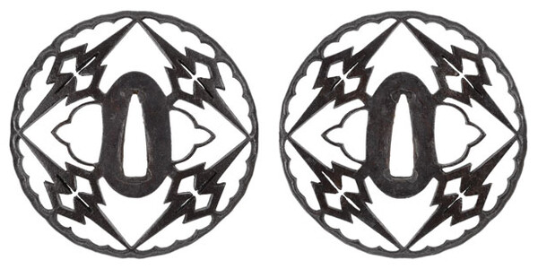 鍔　無銘 肥後　四方松皮菱繋透鍔　保存刀装具鑑定書 商品画像