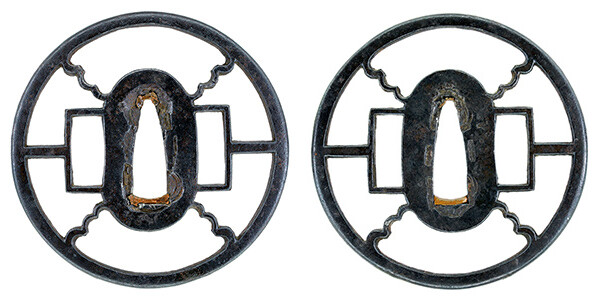 鍔 無銘 尾張 一引に雲文透鍔 保存刀装具鑑定書