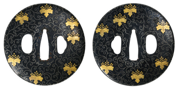 鍔 無銘 加賀象嵌 桐紋散唐草図鍔 特別保存刀装具鑑定書