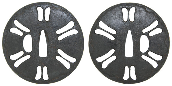 鍔 越州住兼好作 六方軍配透鍔 保存刀装具鑑定書