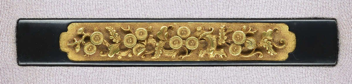 小柄　無銘　古美濃　松に藤波図小柄　第十八回重要小道具 商品画像