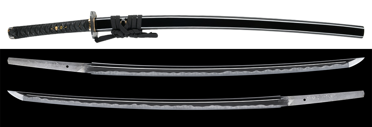 刀　筑後住安光作　平成十三年十一月日　黒蝋色塗鞘打刀拵入