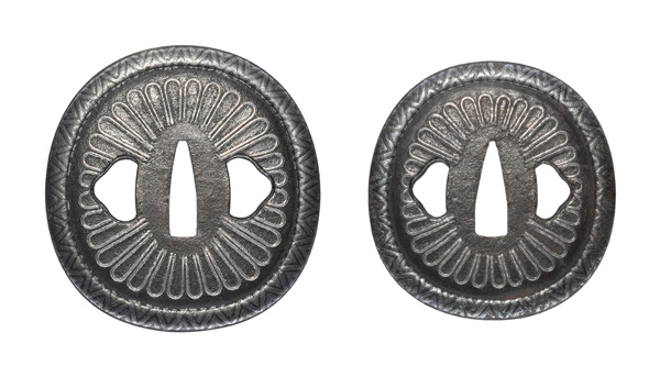 大小鍔　無銘　肥後 菊花図大小鍔　特別保存刀装具鑑定書の販売