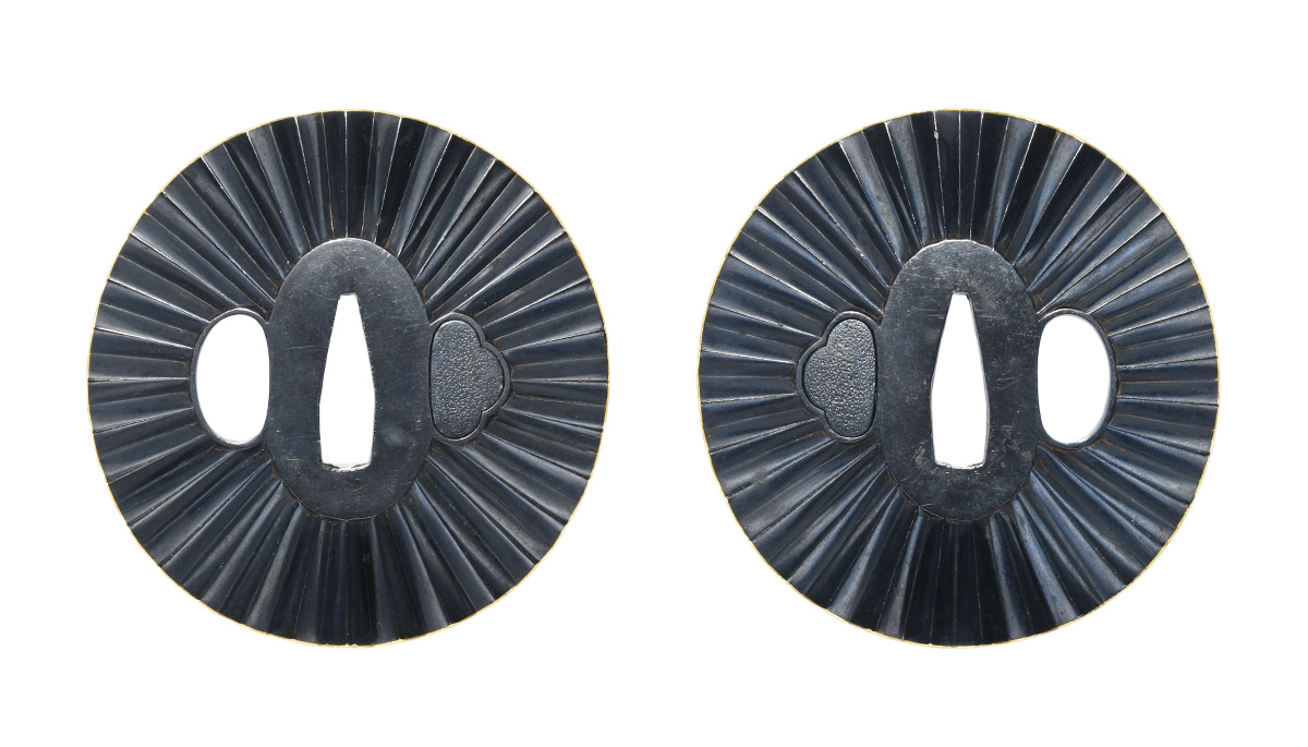 鍔　無銘　武州　折目模様図鍔　特別保存刀装具鑑定書 商品画像